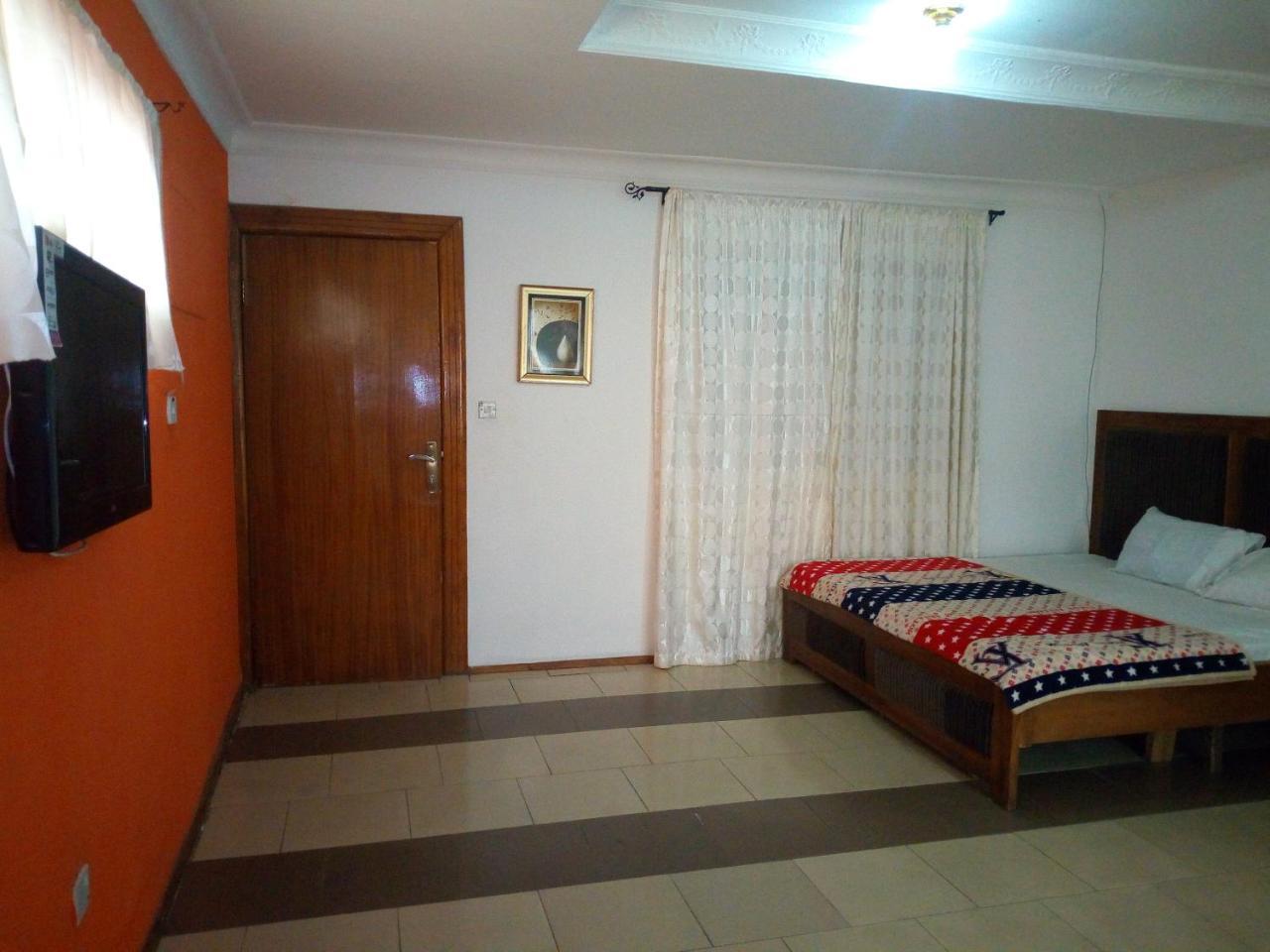 Crown Hotel Ibadan Exterior photo